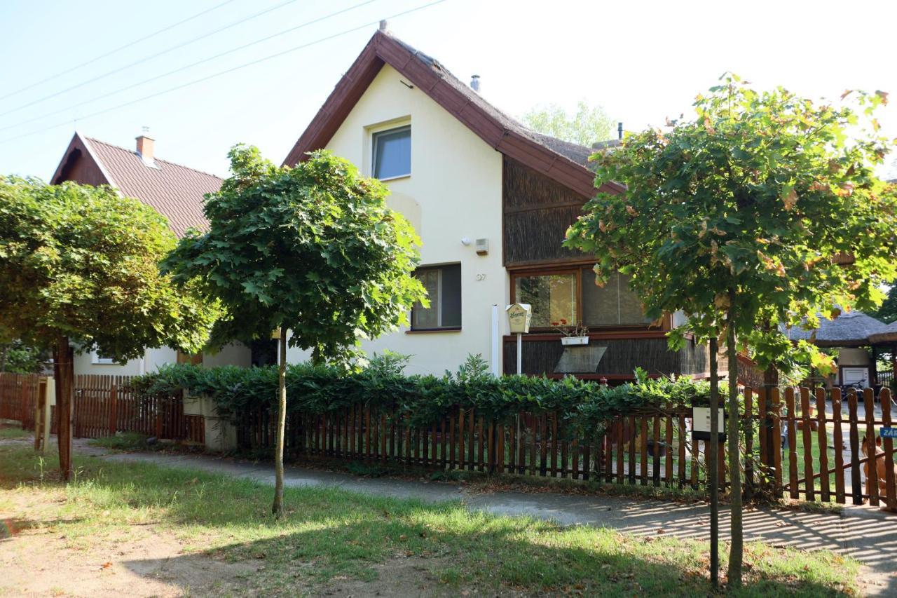 Nyuszis Apartman Кишкунмайша Экстерьер фото